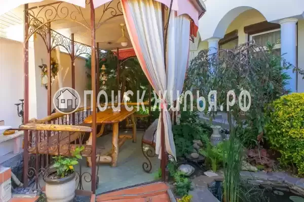 Апартаменты «На Лазурной»