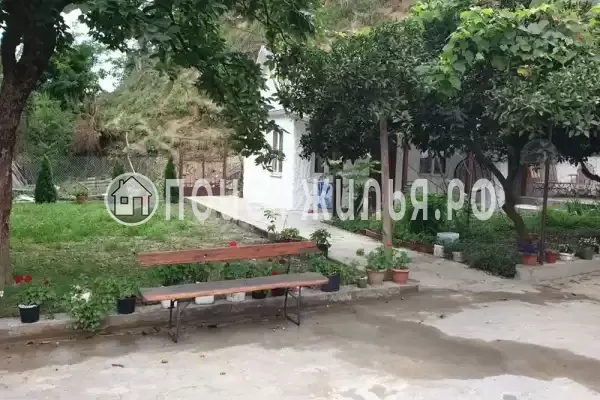 Частный сектор «Отдельный дом в тихом месте недалеко от центра»