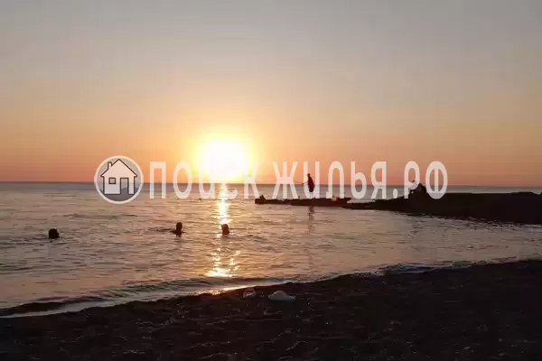 Частный сектор «Таунхаус в 5 минутах от моря»