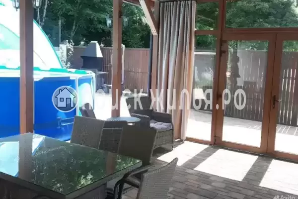 Частный сектор «Дом с бассейном»