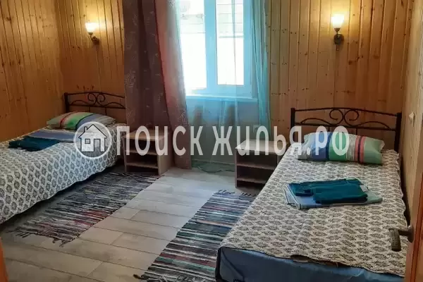 «Три плюс два»