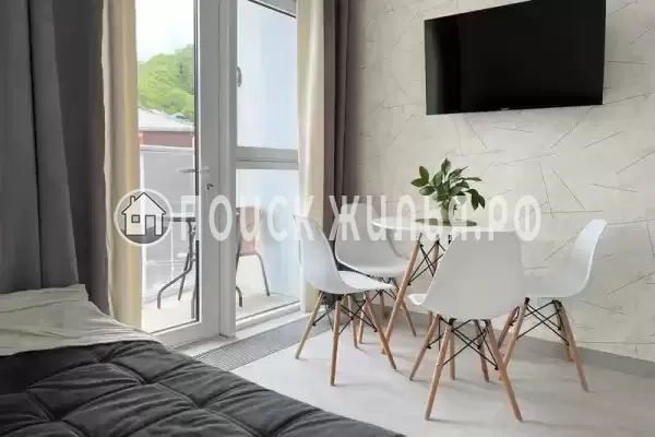 Апартаменты «С балконом»