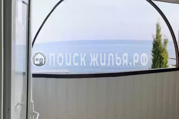База отдыха «Дом с колоннами» База отдыха «Дом с колоннами»