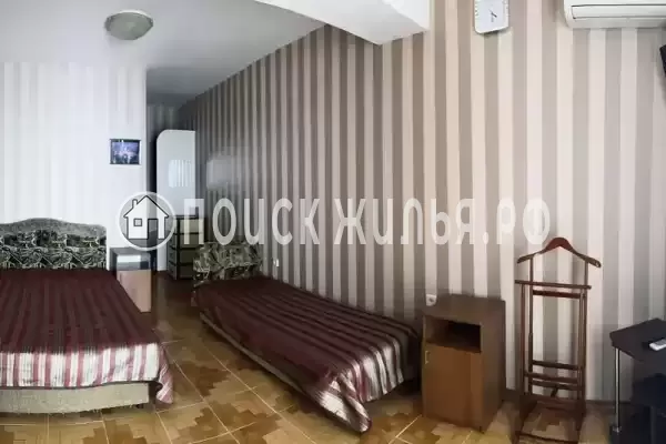 База отдыха «Дом с колоннами» База отдыха «Дом с колоннами»