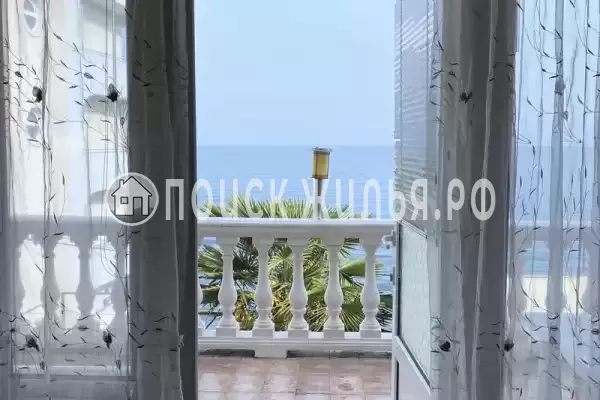 База отдыха «Дом с колоннами» База отдыха «Дом с колоннами»