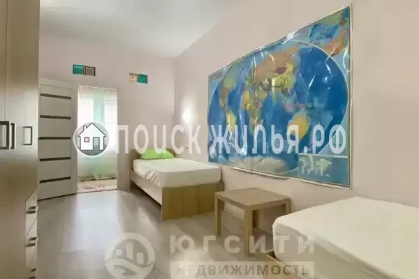 Частный сектор «Коттедж Pinnavilla в центре с большим бассейном»