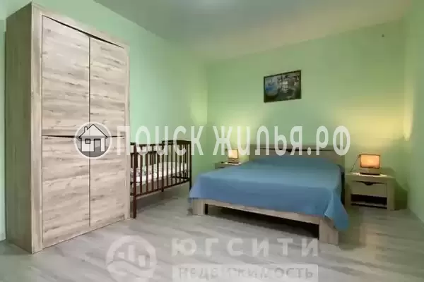 Частный сектор «Коттедж Pinnavilla в центре с большим бассейном»