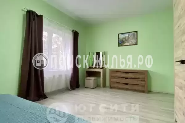 Частный сектор «Коттедж Pinnavilla в центре с большим бассейном»