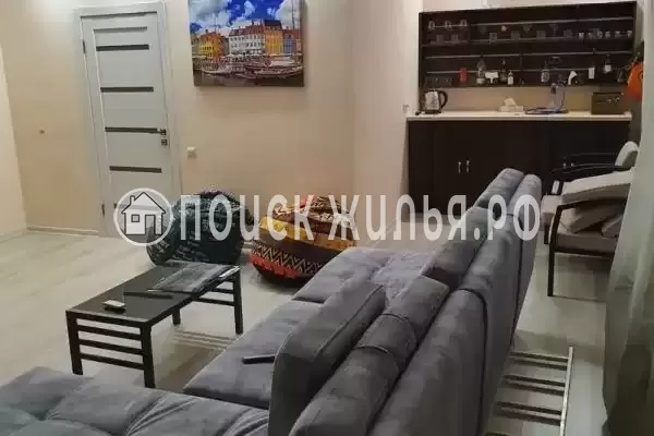 Частный сектор «Коттедж Pinnavilla в центре с большим бассейном»