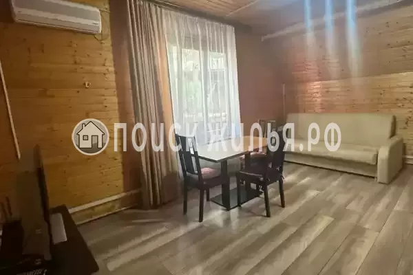 Частный сектор «Отдельный этаж в доме в Сосновом бору» Частный сектор «Отдельный этаж в доме в Сосновом бору»