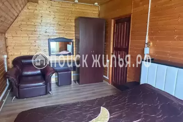 Частный сектор «Отдельный этаж в доме в Сосновом бору» Частный сектор «Отдельный этаж в доме в Сосновом бору»