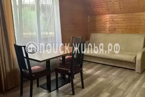 Частный сектор «Отдельный этаж в доме в Сосновом бору» Частный сектор «Отдельный этаж в доме в Сосновом бору»