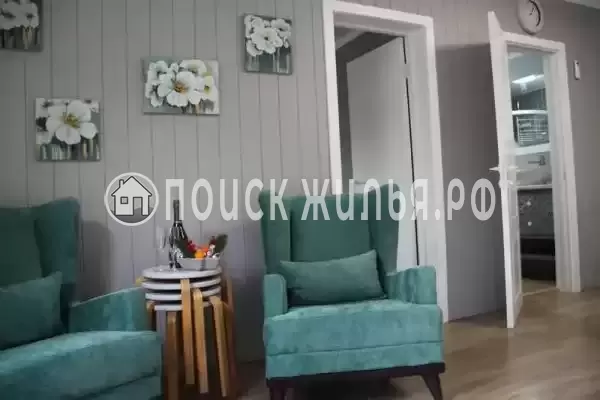 Частный сектор «Двухэтажный коттедж Средиземье»