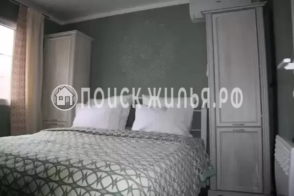 Частный сектор «Двухэтажный коттедж Средиземье»