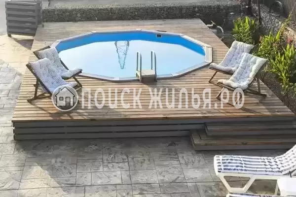 Частный сектор «Двухэтажный коттедж Средиземье»