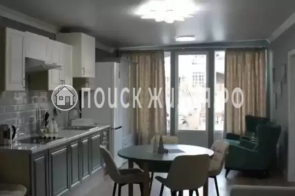 Частный сектор «Двухэтажный коттедж Средиземье»