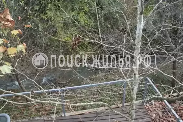 Частный сектор «Двухэтажный коттедж Средиземье»