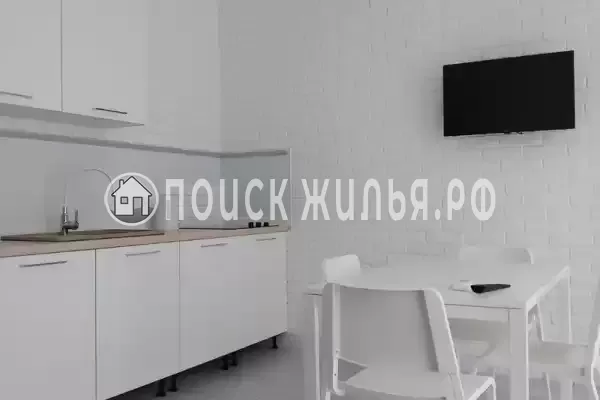 Апартаменты, Учительская, д.33