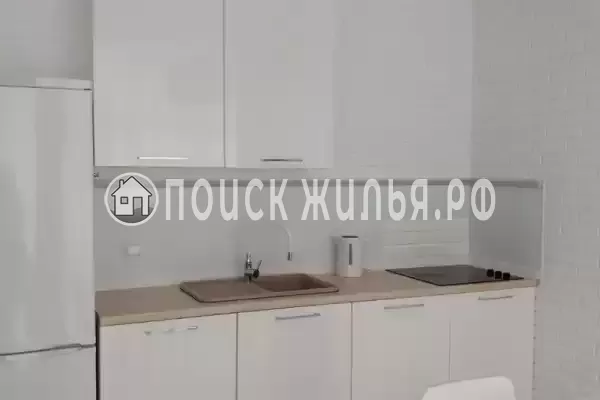 Апартаменты, Учительская, д.33