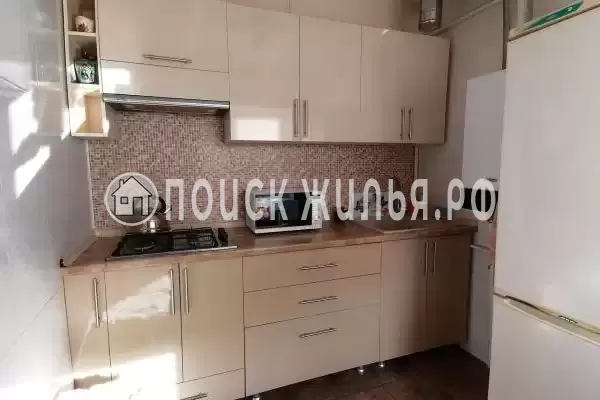 «На 4-й Новоселовской»