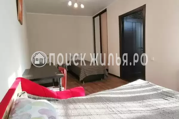 «На 4-й Новоселовской»