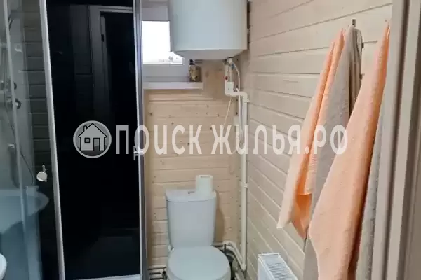 «На Набережной»