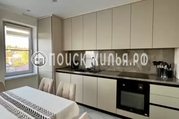 Частный сектор «Трехкомнатная Четыре сезона»