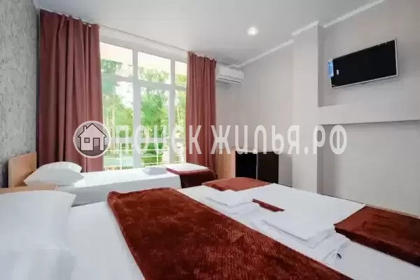 «Изумрудные холмы»