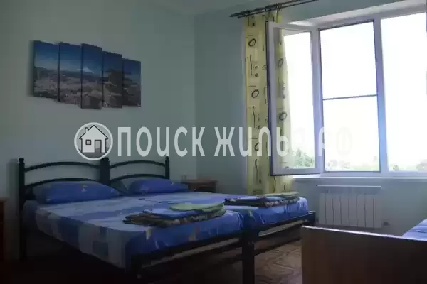 «Дом с флагом» «Дом с флагом»