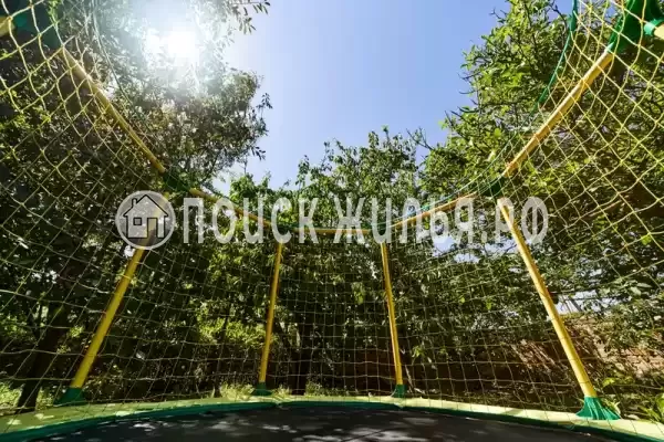 Частный сектор «Дом с садом»