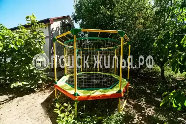 Частный сектор «Дом с садом»