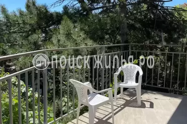 Частный сектор «Номер в коттедже на Алупкинском шоссе 76К»