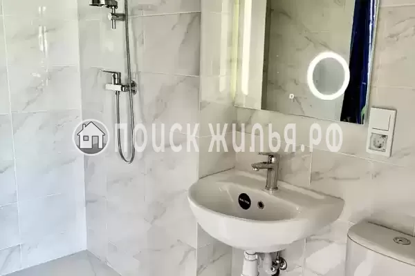 Частный сектор «Номер в коттедже на Алупкинском шоссе 76К»