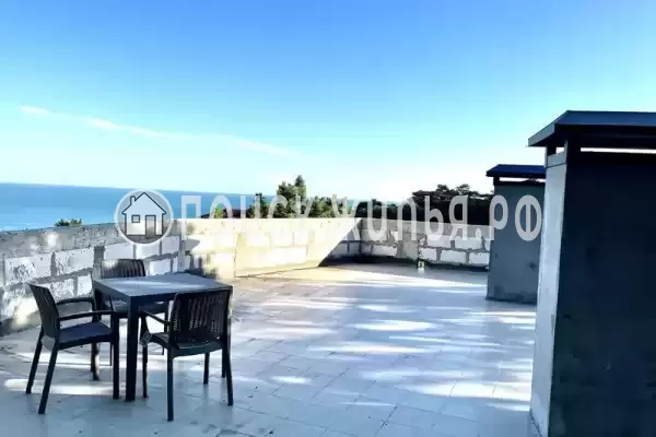 Частный сектор «Номер в коттедже на Алупкинском шоссе 76К»