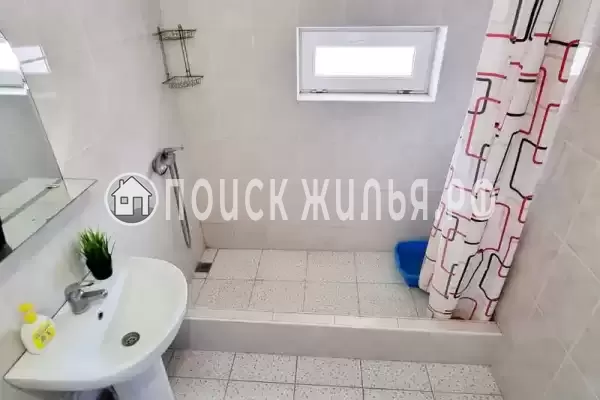 Частный сектор «Часть дома с отдельным входом для большой компании»