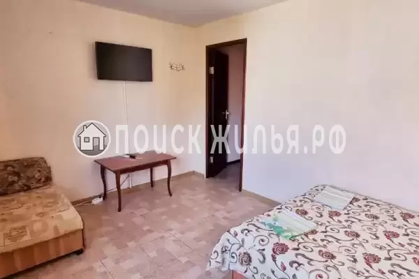 Частный сектор «Часть дома с отдельным входом для большой компании»