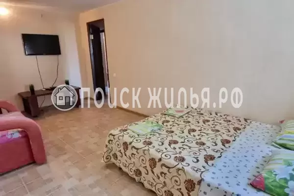 Частный сектор «Часть дома с отдельным входом для большой компании»