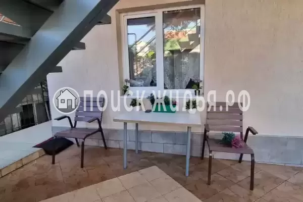 Частный сектор «Часть дома с отдельным входом для большой компании»