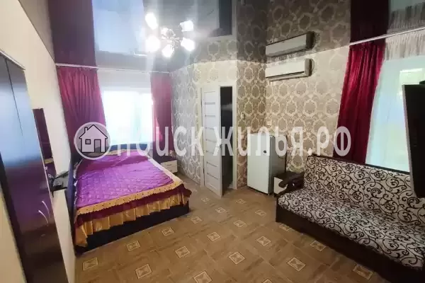 «Цветочный дворик»