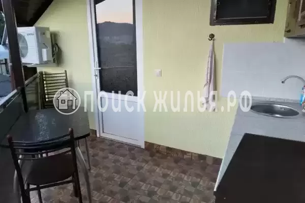 «Цветочный дворик»