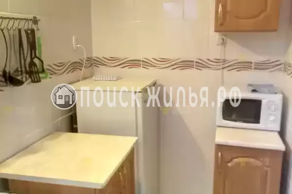 «На Набережной 11»