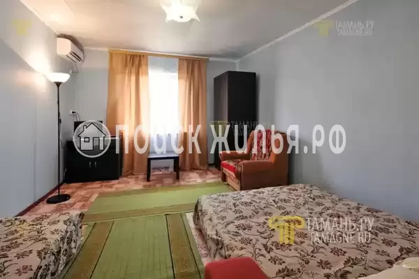 «На Набережной 11»