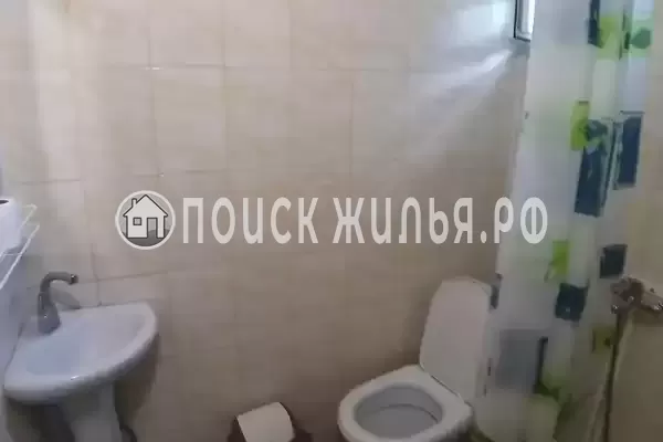 «На Набережной 11»