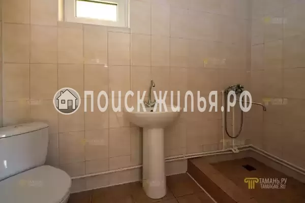 «На Набережной 11»