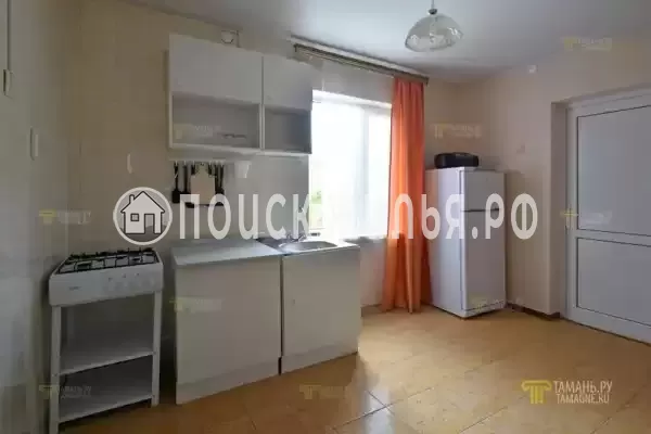 «На Набережной 11»