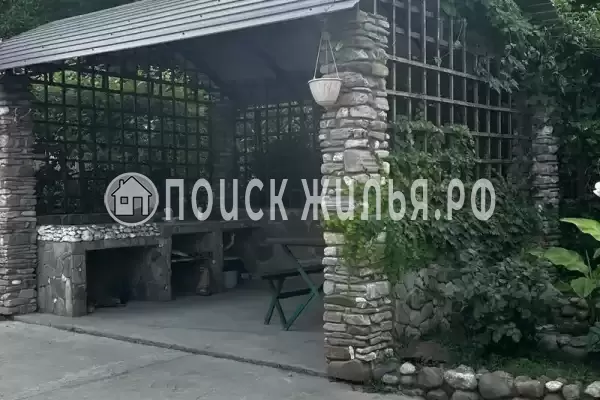 «Семейный дворик»