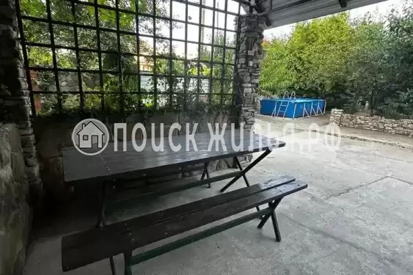 «Семейный дворик»