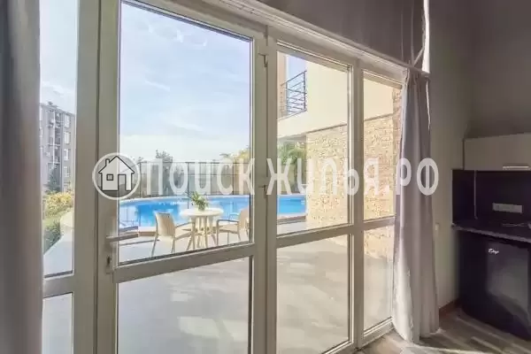 Частный сектор «Апартаменты с бассейном»