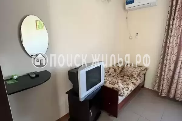 Частный сектор «Дом недалеко от моря без хозяев»