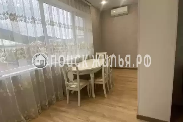 Частный сектор «Трехкомнатные апартаменты на Абазгаа»